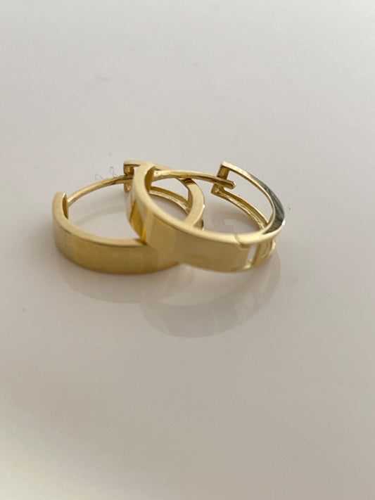 14K Yellow Gold Hoop Earring