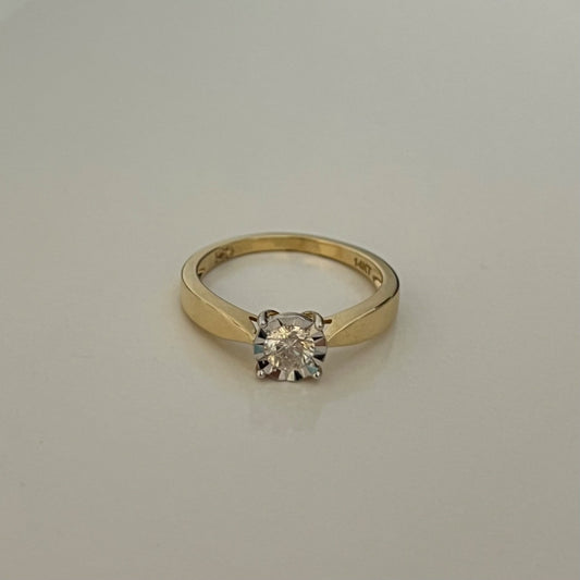 14K Yellow Gold  Engagement Ring with Diamond