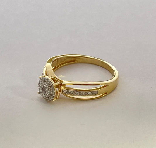 14K Yellow Gold  Engagement Ring with Diamond