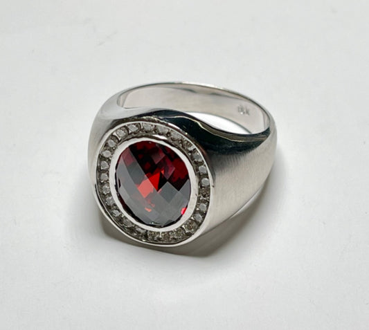 18K White Gold  Men's Ring with Diamond and Garnet