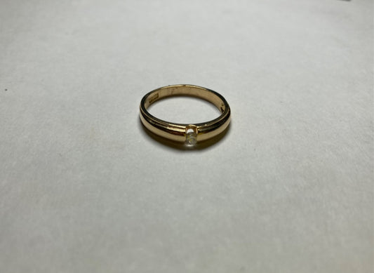 18K Yellow Gold  Wedding Band with Diamond