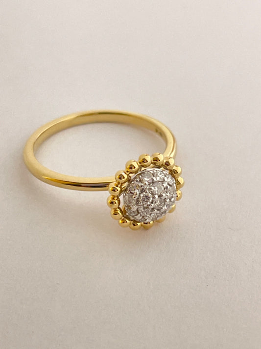 18K Yellow Gold  Ring with Diamond