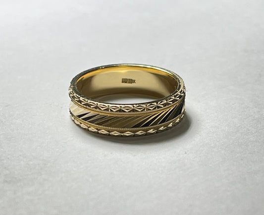 18K Yellow Gold  Wedding Band