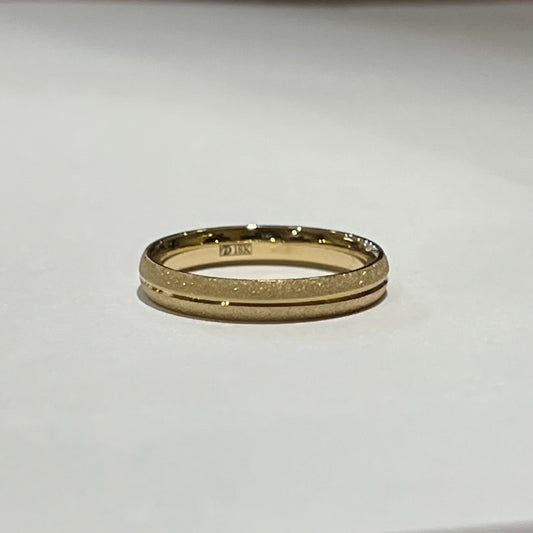 18K Yellow Gold  Wedding Band