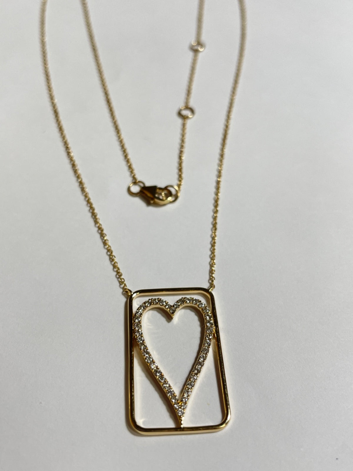 18K Yellow Gold Heart  Necklace with Diamond