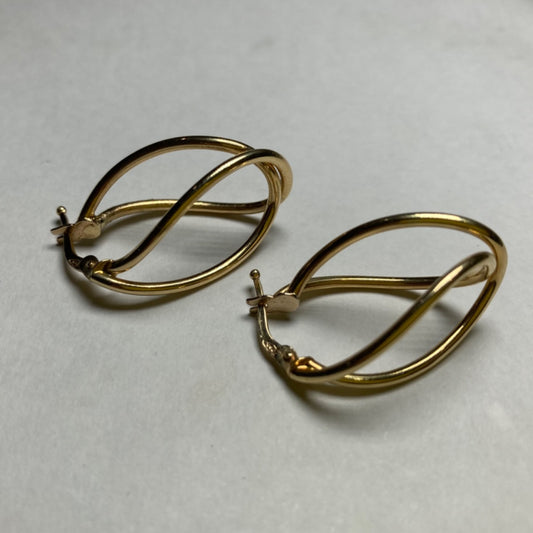 18K Yellow Gold  Earring