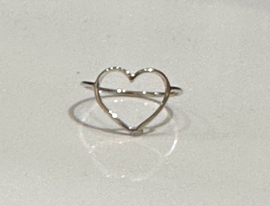 18K White Gold Heart  Ring