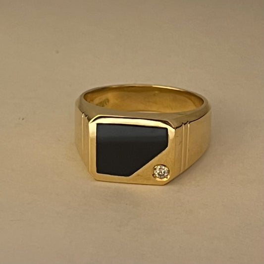 18K Yellow Gold  Men's Ring with Diamond and Onyx