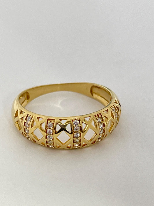 18K Yellow Gold  Ring with CZ