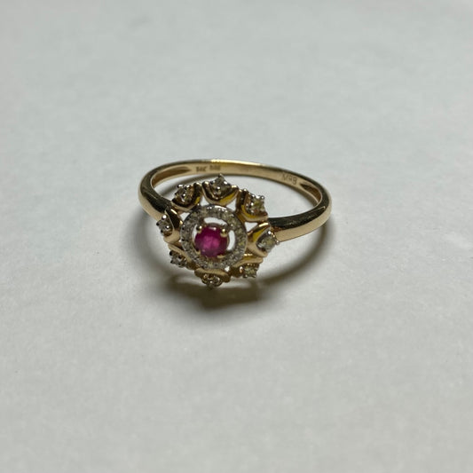 14K Yellow Gold  Ring with Diamond and Ruby