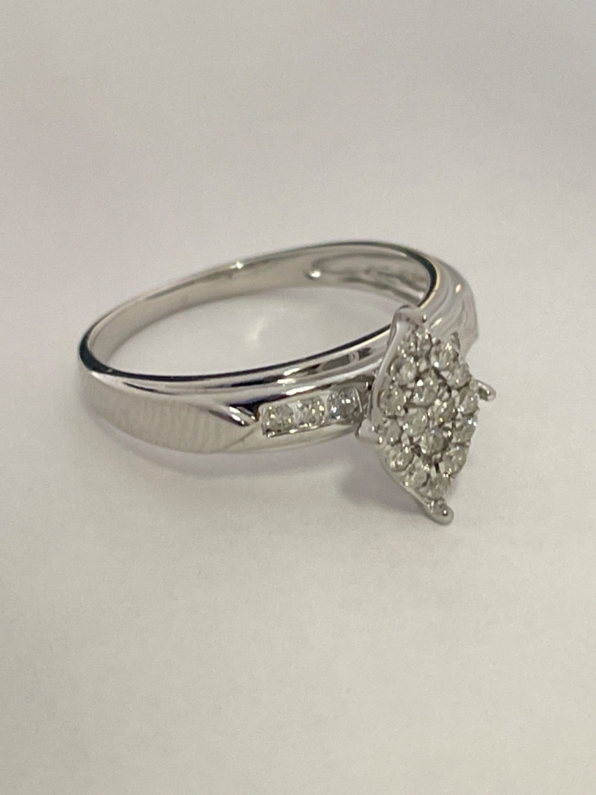 14K White Gold Triangle  Engagement Ring with Diamond
