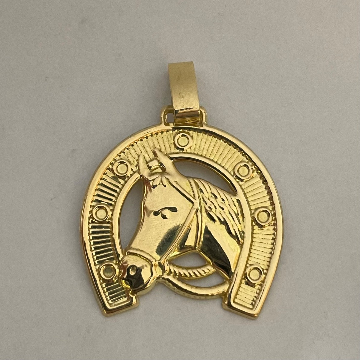 18K Yellow Gold Horseshoe  Pendant