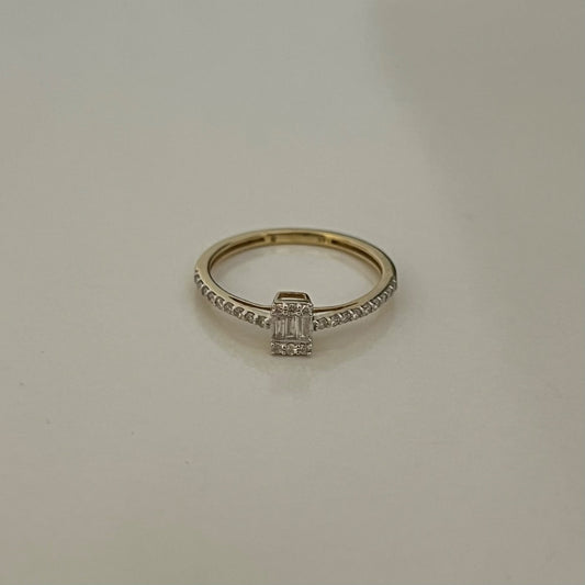 14K Yellow Gold  Engagement Ring with Diamond