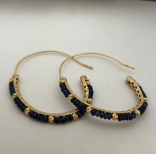 18K Yellow Gold Hoop Earring with Sapphire