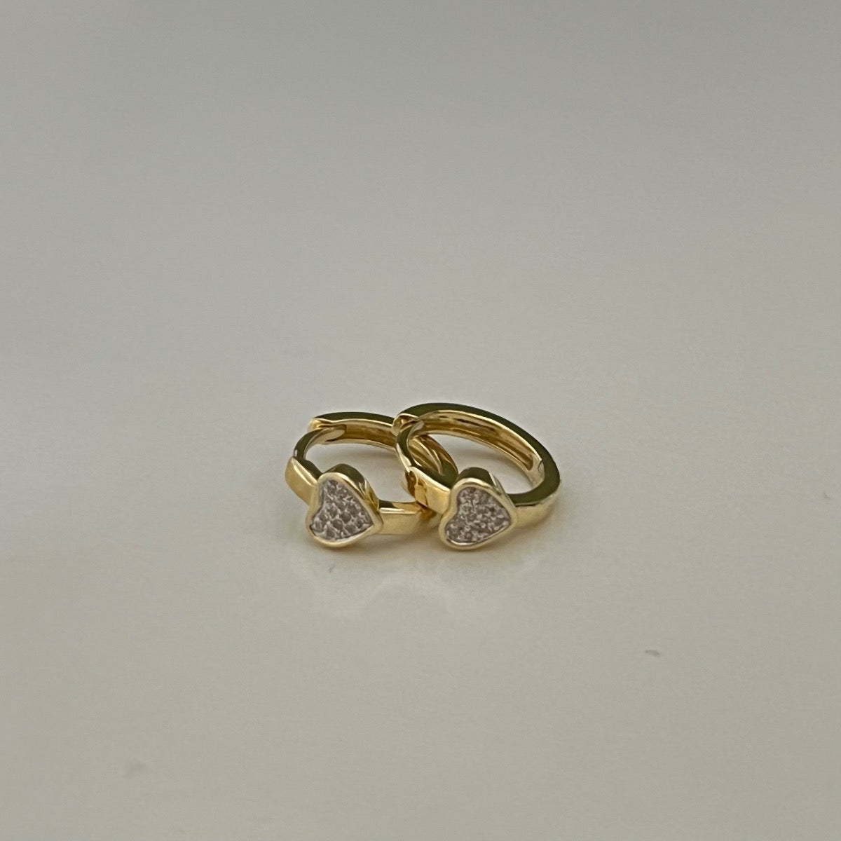 14K Yellow Gold Hoop Earring with Diamond