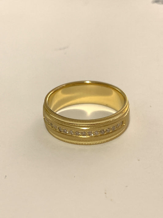 18K Yellow Gold  Wedding Band with Diamond