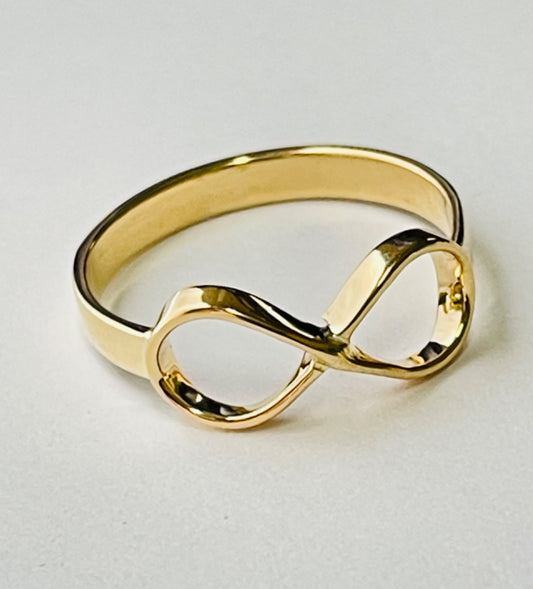 18K Yellow Gold Infinity  Ring