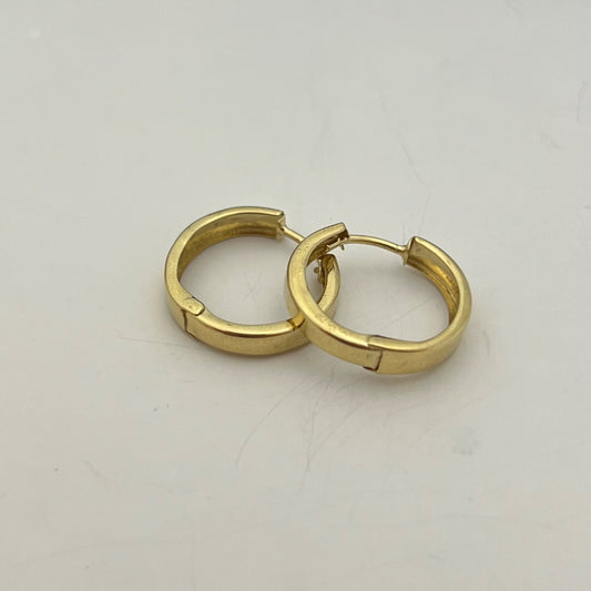 18K Yellow Gold Hoop  Earring