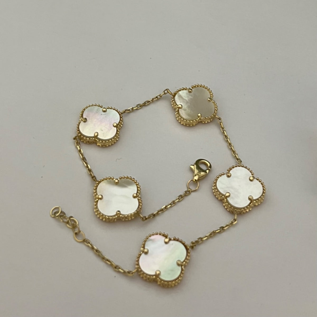 14K Yellow Gold Four Leaf Clover  Bracelet with Mother Of Pearl
