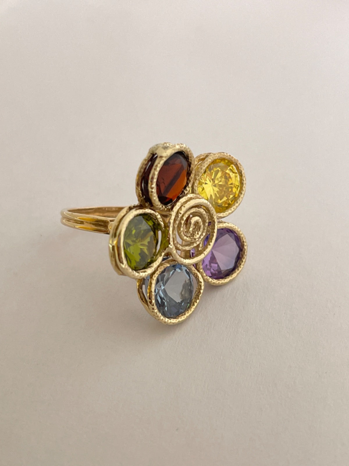 14K Yellow Gold Stone Flower  Ring with Amethyst, Garnet, Citrine and Green Amethyst